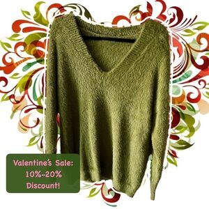 💚 Sale! DOUBLE ZERO Olive Green Fuzzy Oversized V-Neck Sweater size S M